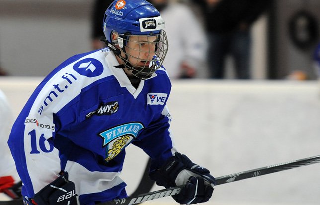 Barkov_Sasha_U16_Vierumaen_turnaus_2011_644x413.jpg