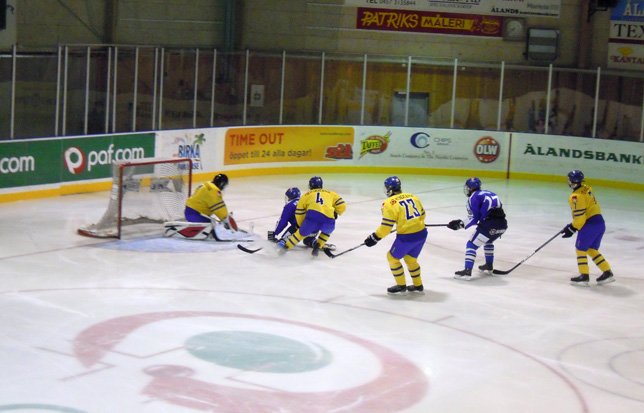 111214_U16_FIN_SWE_TuomoKarki_03.jpg