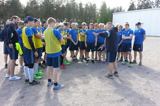 U18:n päävalmentaja Rauli Urama: 