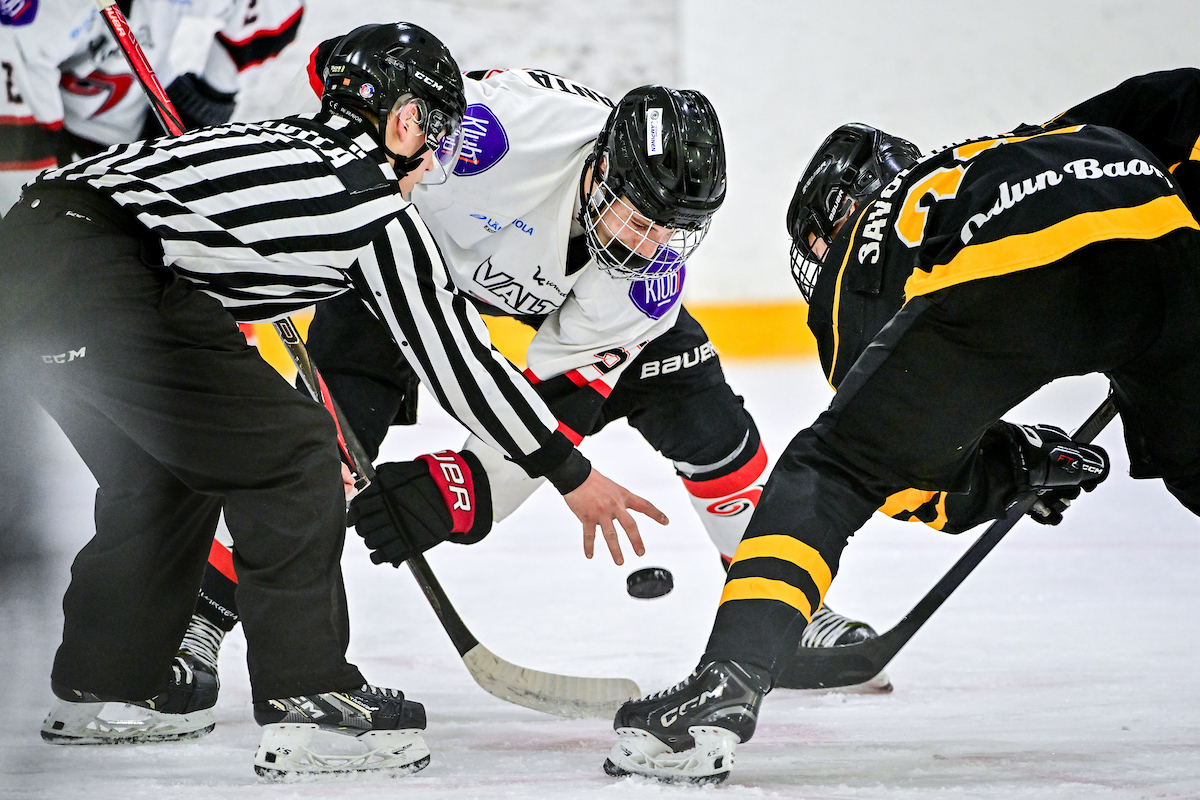 JYP ja Kärpät olivat U16 SM-karsintalohko 2:n kärkikaksikko. Kumpikin voitti kahdeksan kymmenestä ottelustaan. (Kuva: Jussi Määttä) 