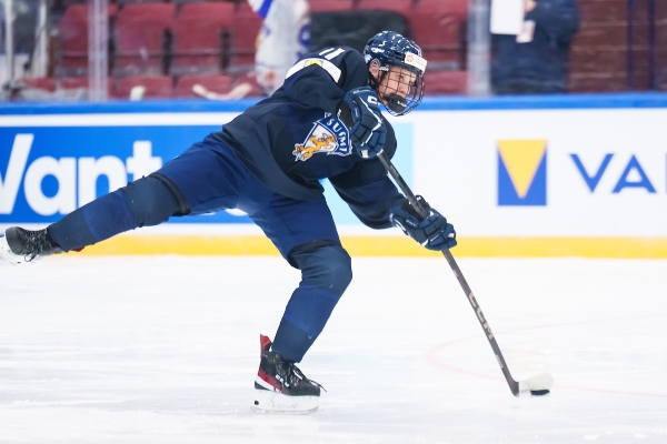 Maalikooste: Tyttöleijonille 1–0-voitto Sveitsistä – Ottelun jatkoajalla ratkaissut Viivi-Maija Ruonakoski: ”Kolmas erä oli jo hyvä”