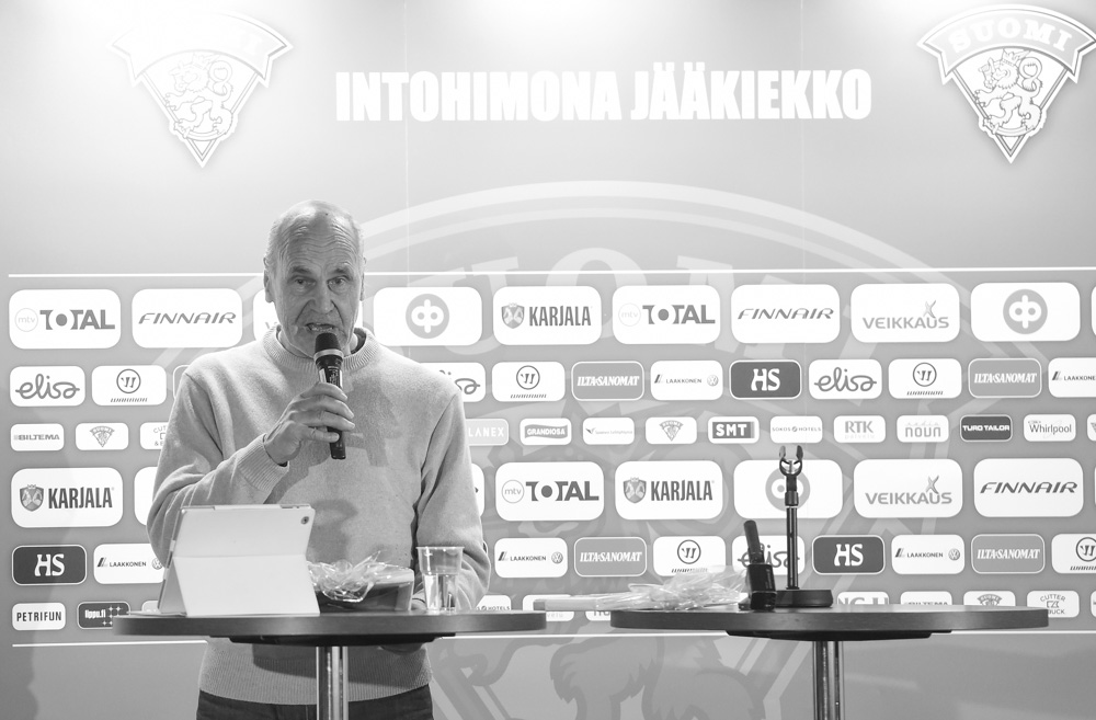 Maajoukkueet_Leijona-lounas_Jääkiekkoliitto_08122014_Pentti_Lindegren_Jääkiekkojournalismin_elämäntyöpalkinto_0048_1.jpg