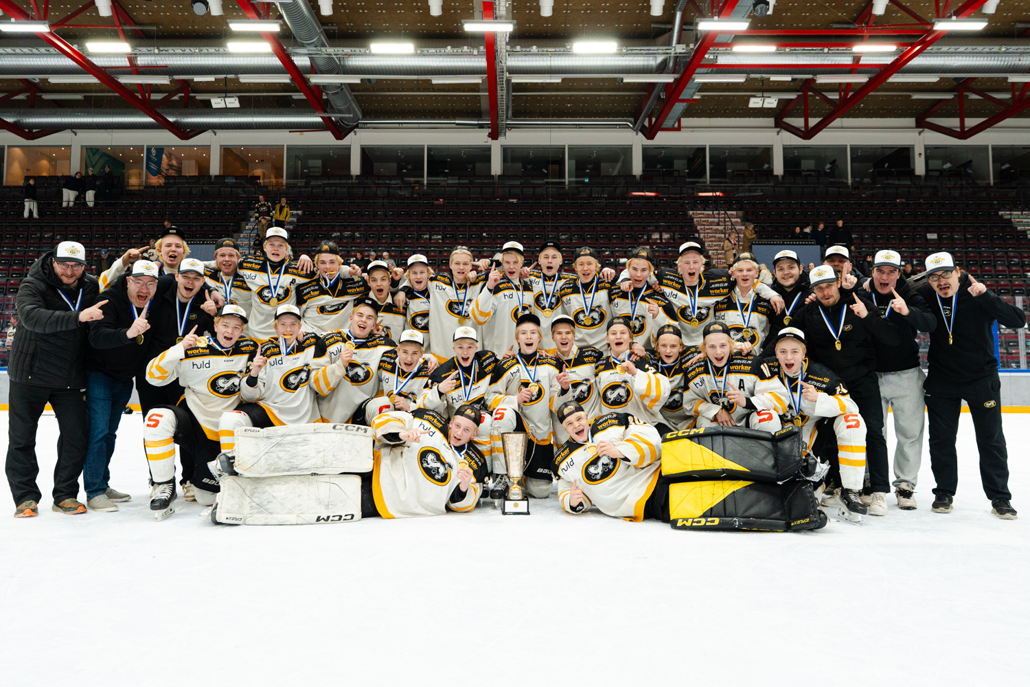 U16 Suomen mestarit 2026 – Kärpät. (Kuva: Elmeri Saarinen)