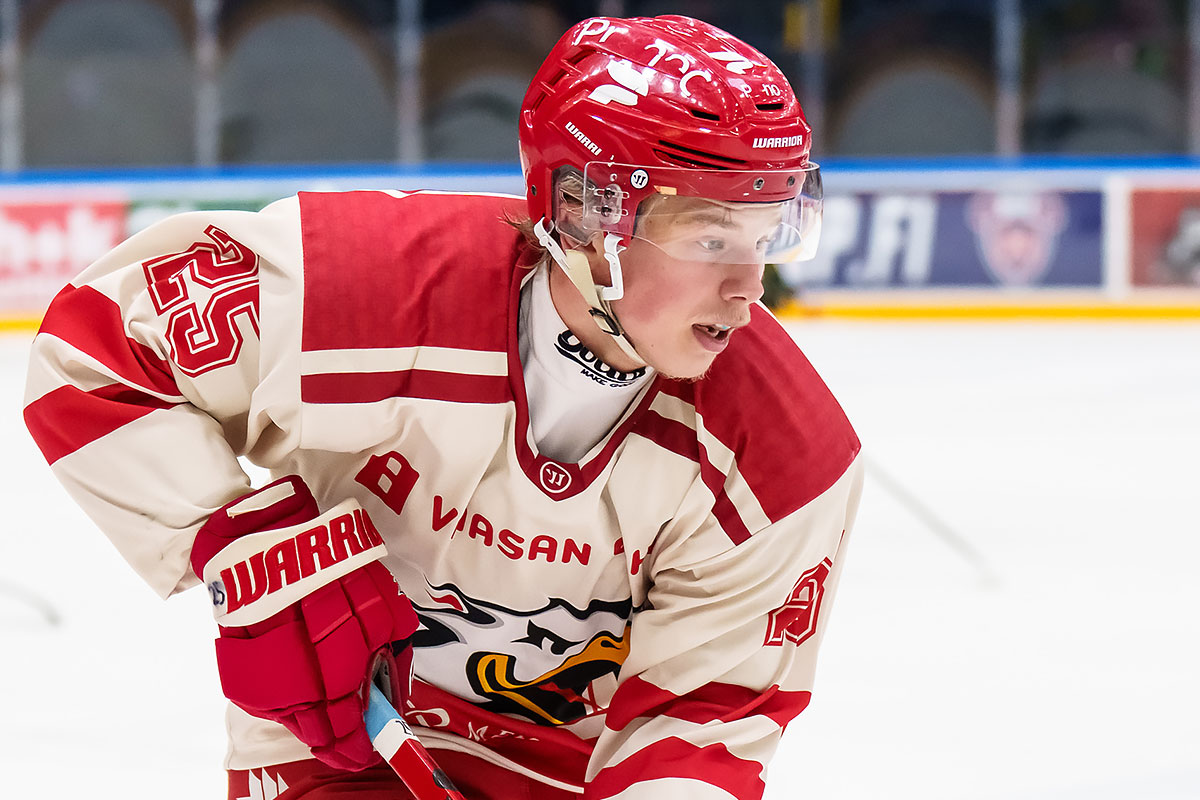 Sportin Oliver Hult on U20 SM-sarjan kuumimpia maalintekijöitä. (Kuva: Mika Kylmäniemi)