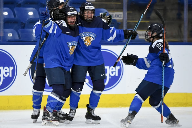 Naisleijonat kohtaa MM-kisojen välierissä torstai-iltana Kanadan