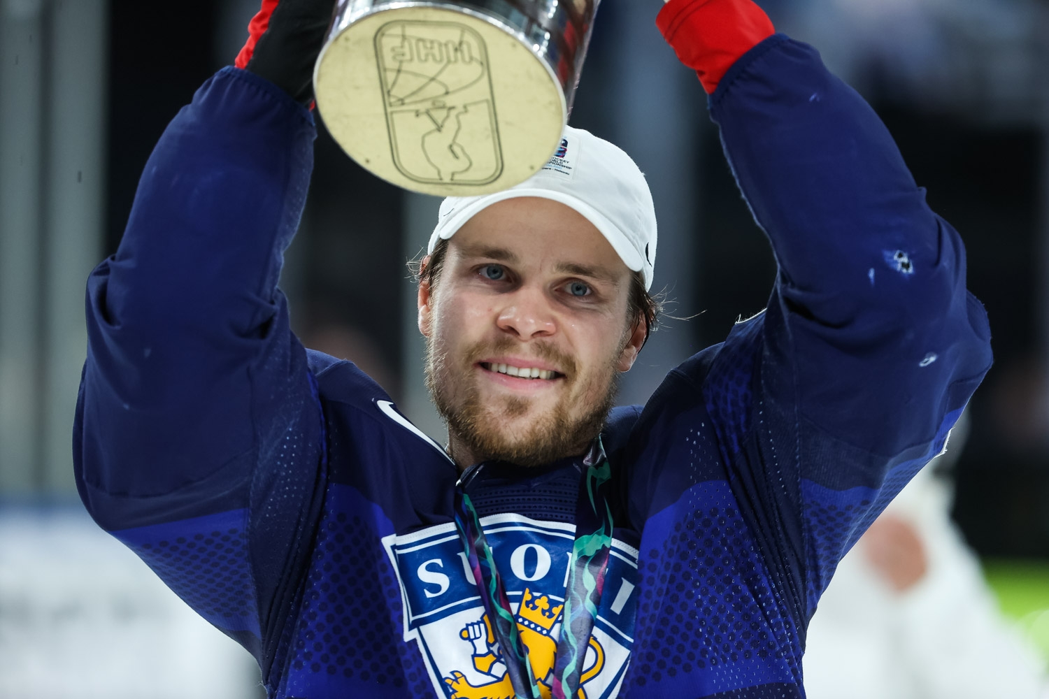 Mikko Lehtonen MM-kisojen paras puolustaja ja All Star -kentän pakki
