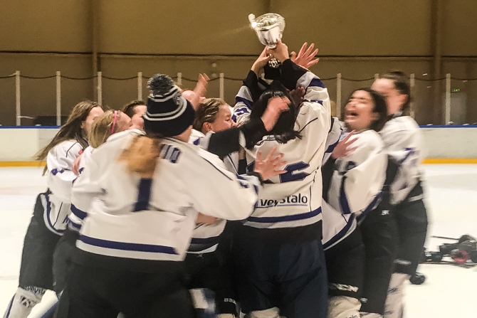 KJT:n mestaruusriemua.