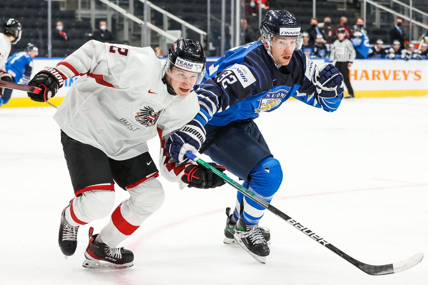 Nuoret Leijonat kohtaa MM-kisoissa Tshekin – Näillä kentällisillä otteluun kello 21 – TV5 ja Discovery+
