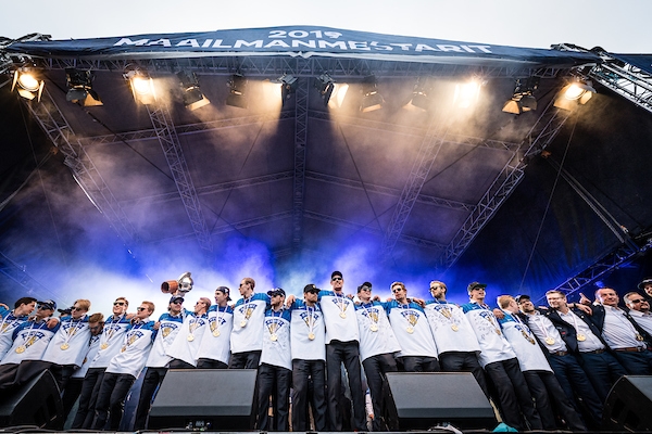 Vielä kerran! Hyvää kesää Leijonien MM-kultavideon myötä!