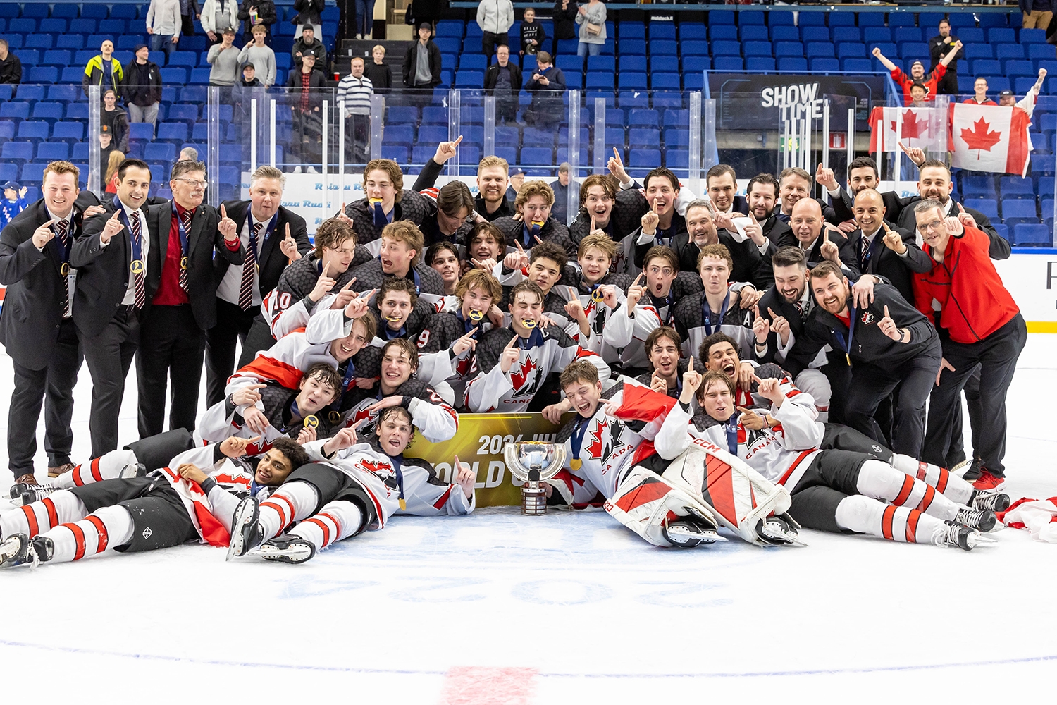 Kanadalle U18 MM-kultaa jännitysnäytelmän päätteeksi!