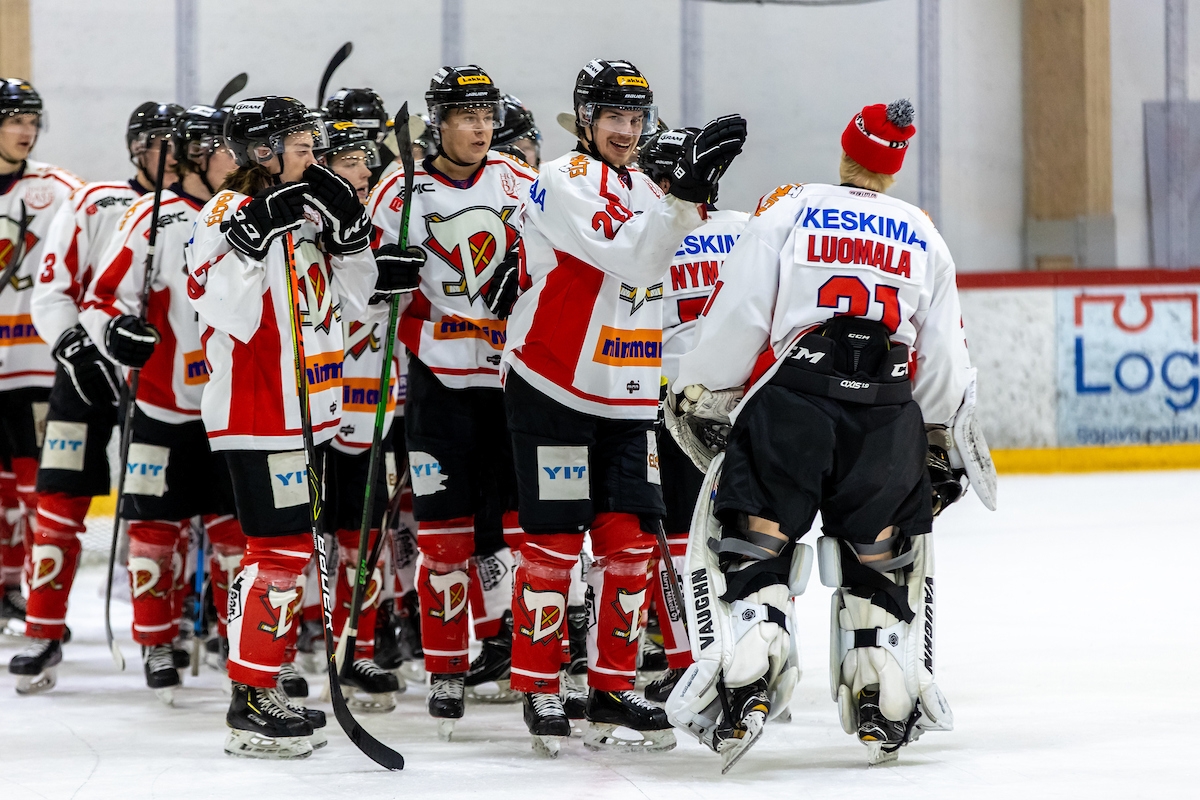 D-Kiekko haastaa perjantaina kotikaukalossaan SaPKon.