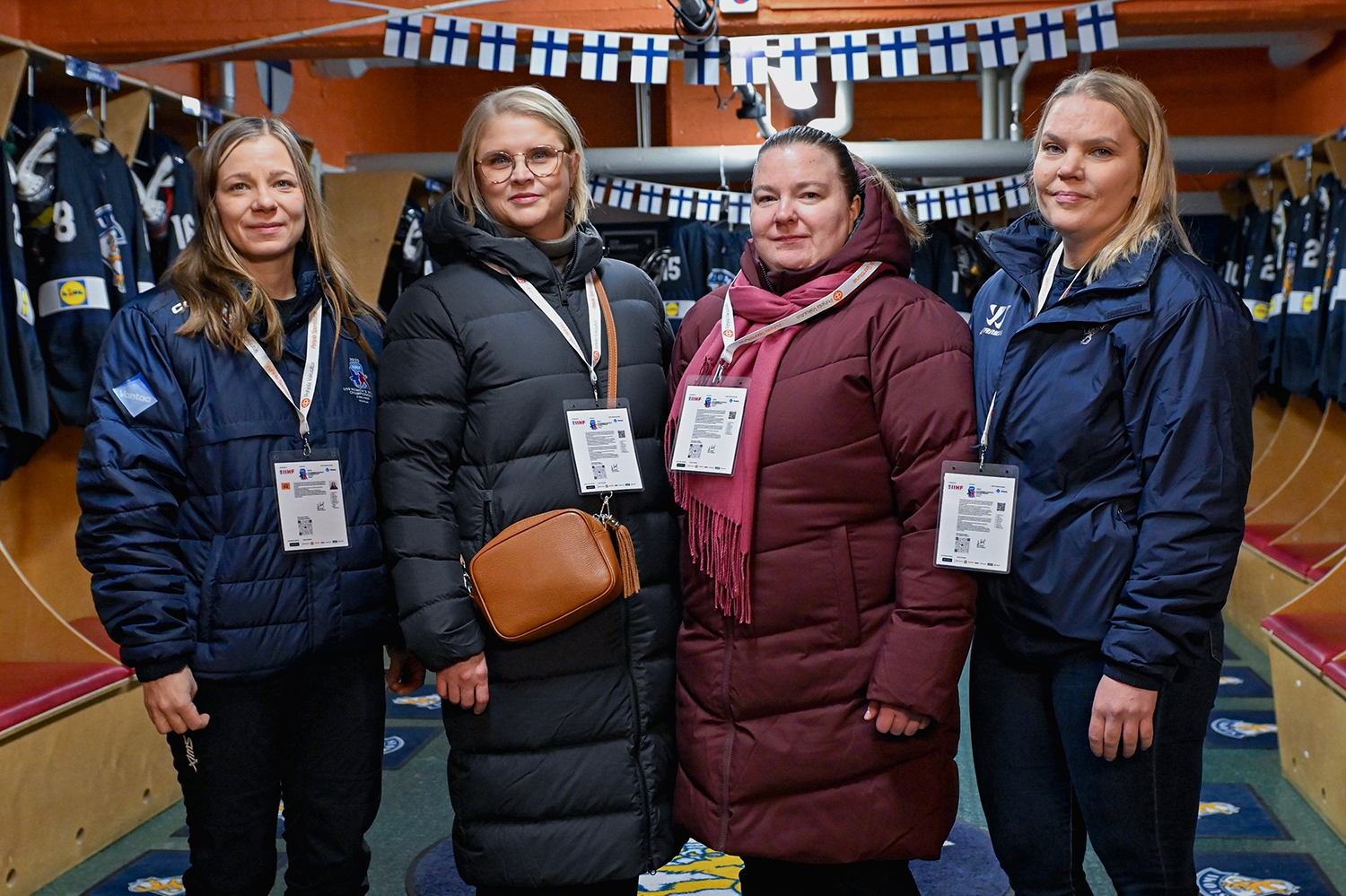 Tea Tissari, Jaana Peltola, Juulia Kurronen ja Janika Saastamoinen