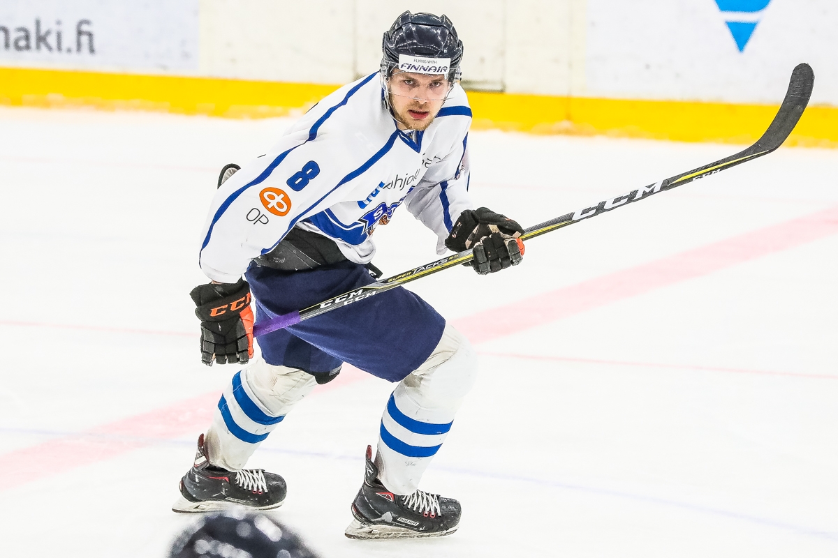 Nuorten Leijonien parhaana pelaajana palkittu Samuel Salonen: "Yritän antaa hyvät näytöt valmentajille"