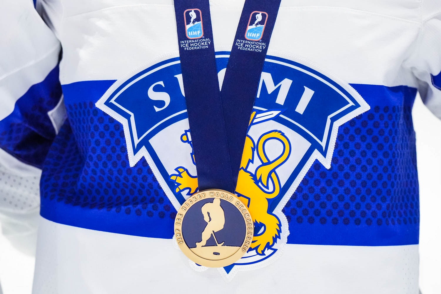 Lisää kuvia Naisleijonien pronssijuhlista