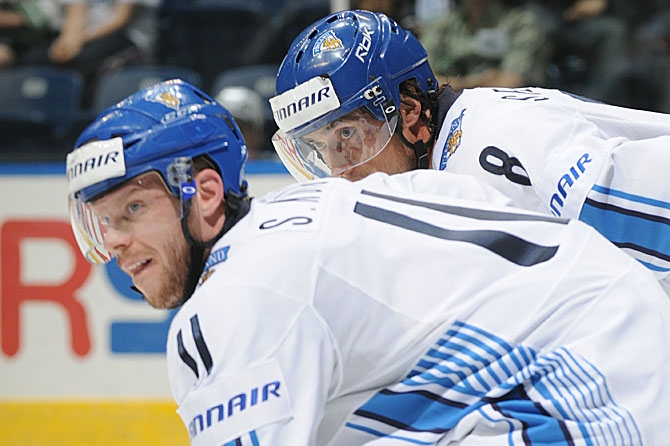 IIHF aateloi Saku Koivun ja Teemu Selänteen sunnuntaina - Tapahtuma suorana tv:ssä ja IIHF:n verkkosivuilla alkaen kello 12:55