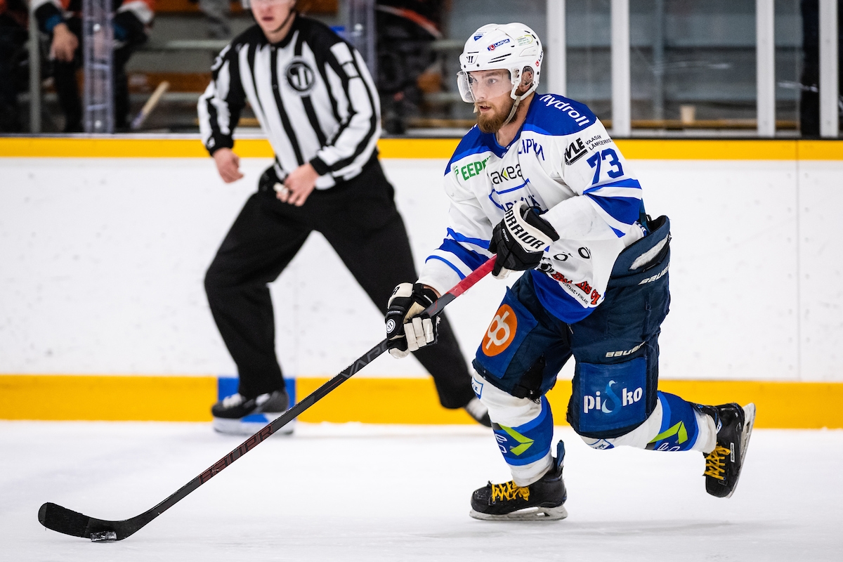 Virkiän Juho Niemelän mahti-ilta oli liikaa Huntersille.