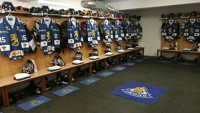 Nuoret Leijonat kaatoi Slovakian - "Hyvä testi johtoasemassa pelaamisesta"