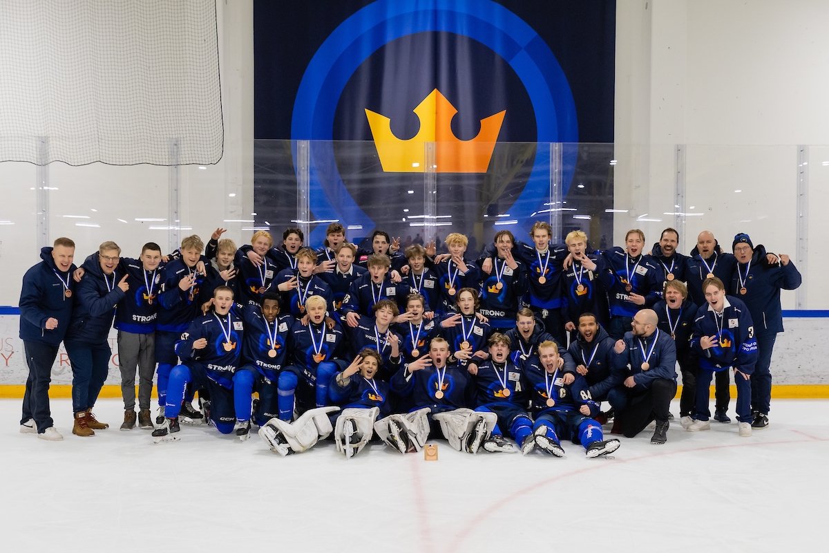 Maalikooste: Kiekko-Espoo juhlii U16 SM-sarjan pronssia!