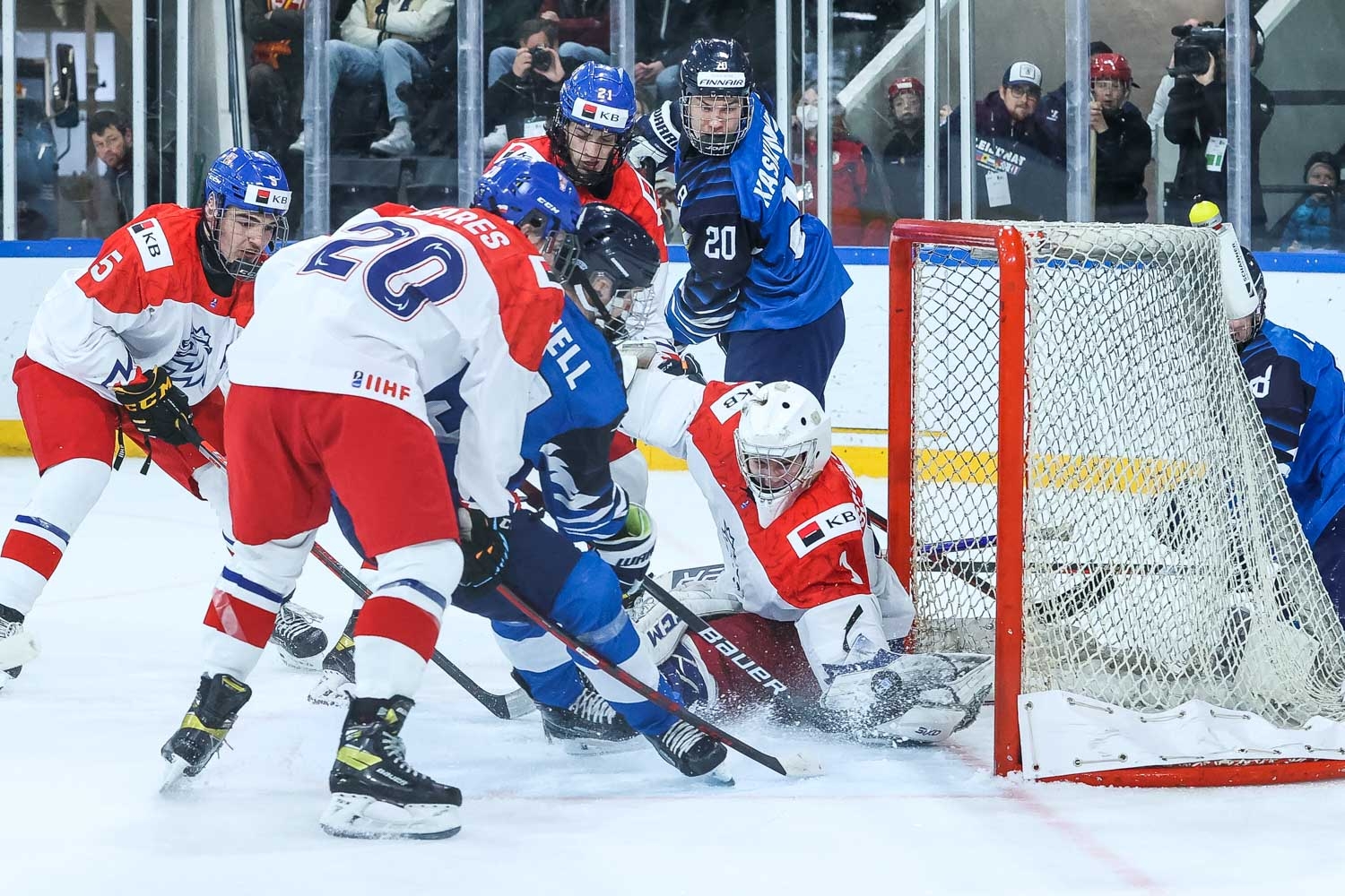 Maalikooste: Pikkuleijonat jyräsi MM-pronssille – Kemell ja Lassila iskivät maalit – Näin ottelu eteni