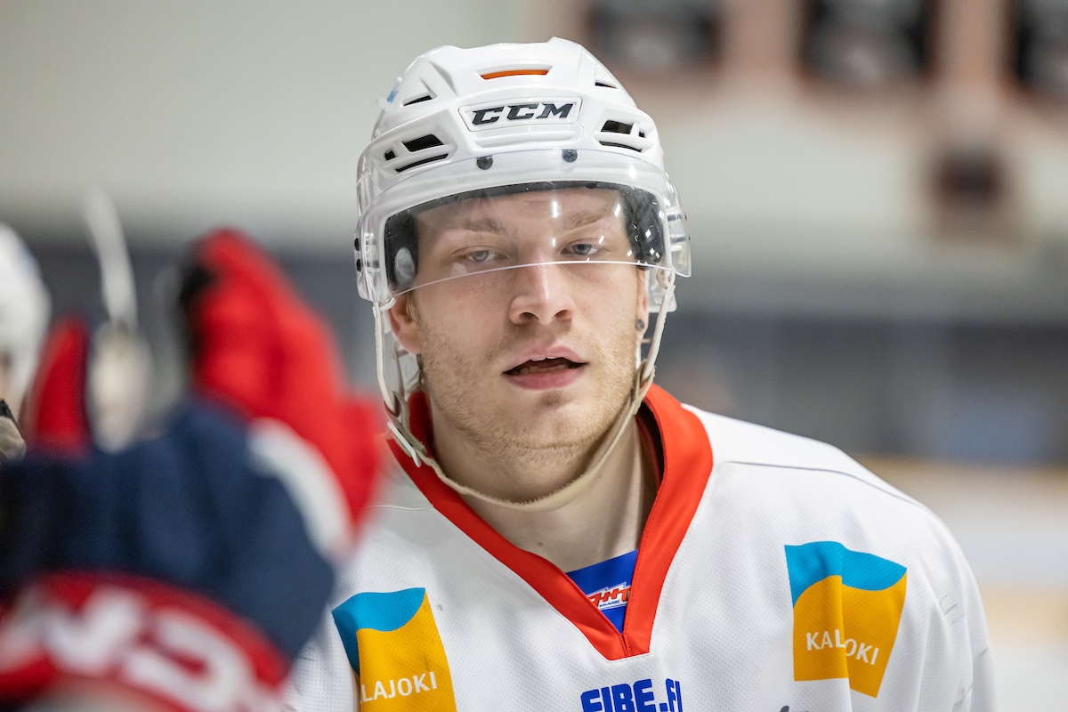 Santeri Salmisen jatkoeräosuma takasi välieräpaikan JHT:lle.