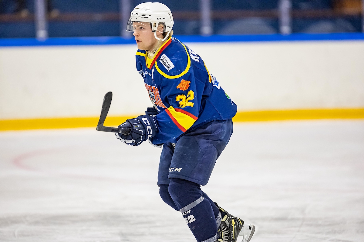 Sampo Kettunen kipparoi Porvoon Huntersin Suomi-sarjan välieriin.