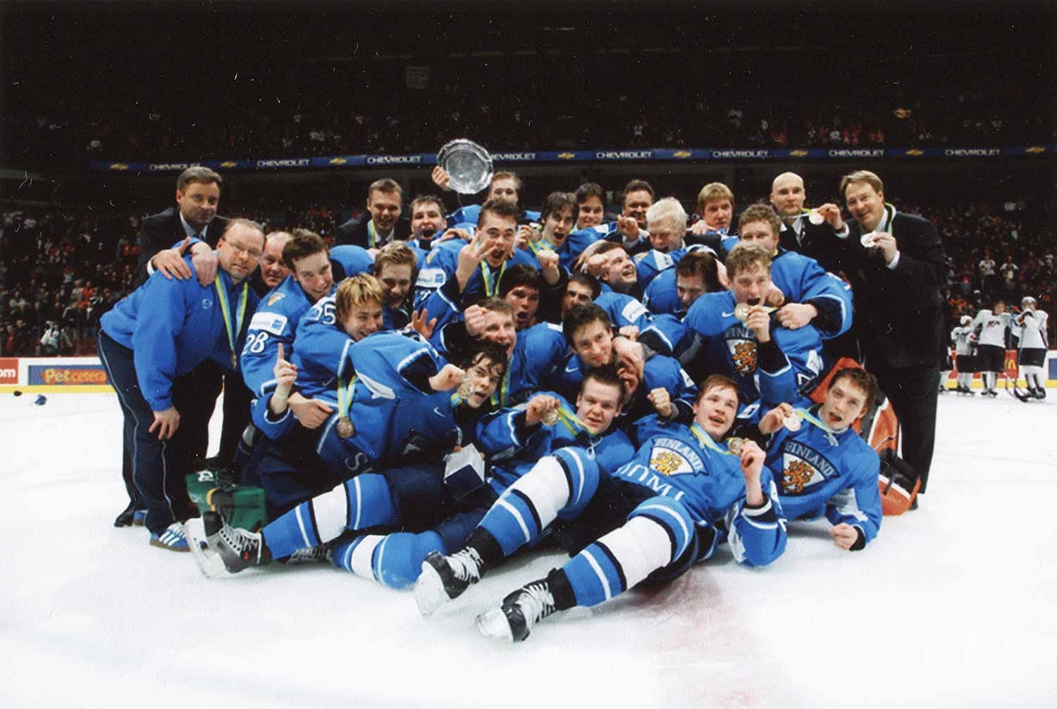 Nuorten Leijonien viimeisin mestaruus voitettiin Vancouverissa – Samalta paikkakunnalta on viimeisin pronssi