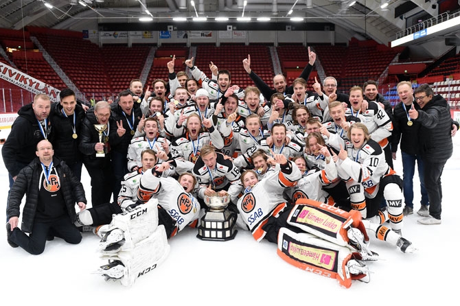 HPK:n mestaruusriemua.