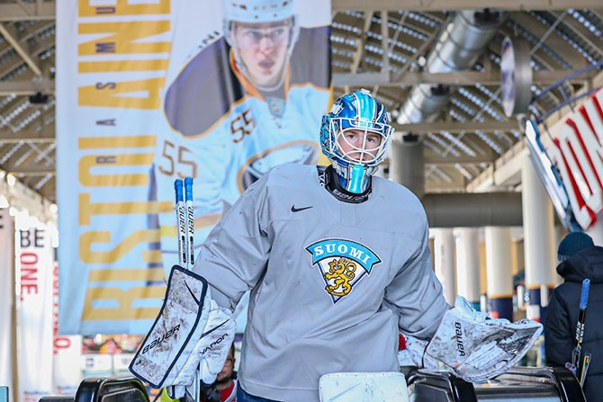 Rasmus Ristolainen on iso Buffalossa - Kirjaimellisesti