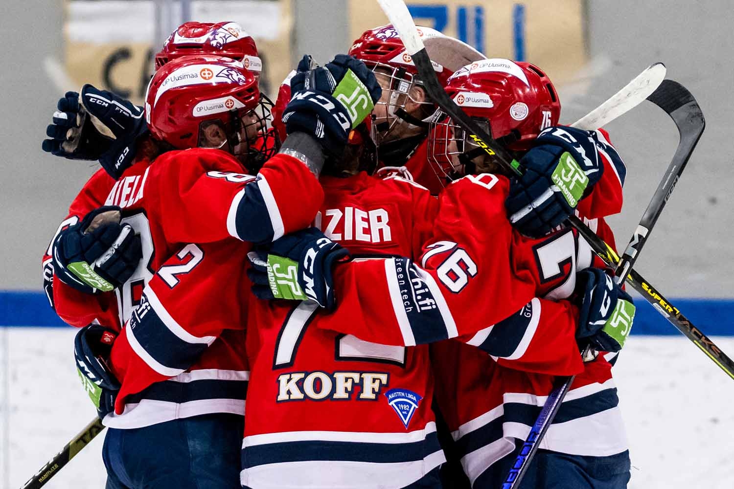 HIFK juhlii toista peräkkäistä naisten Suomen mestaruutta.