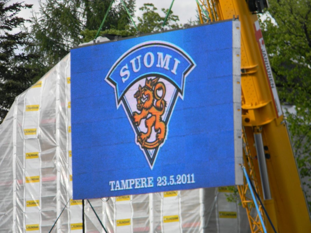 30 000 juhli torilla: Huh huh!