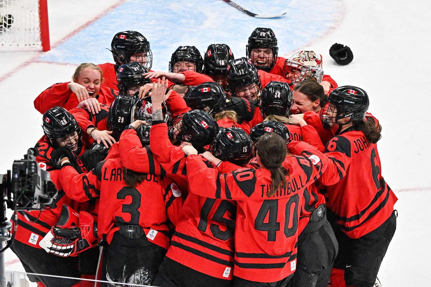 Kanada voitti olympiakultaa, USA:n kiri jäi vajaaksi