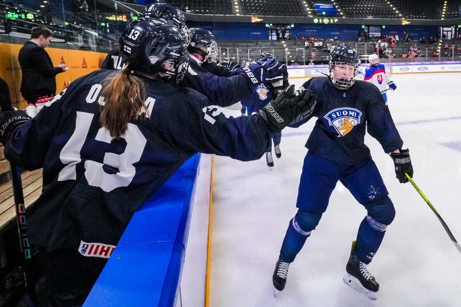 Tyttöleijonat kohtaa MM-kisojen välierissä USA:n – Lähetys lauantaina kello 20:00 TV5 ja discovery+