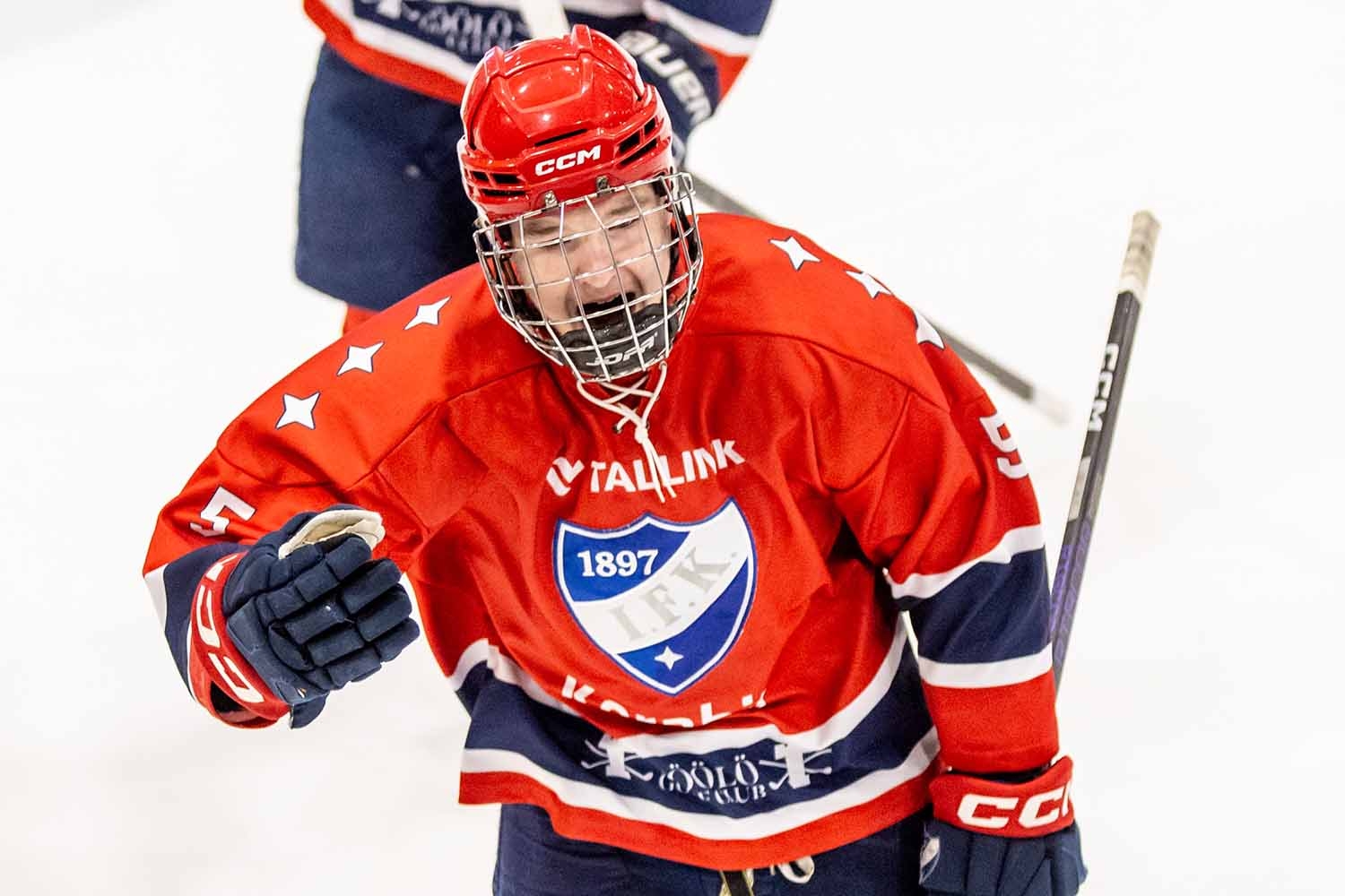U16 SM-sarjassa nähdään sunnuntaina mestaruusjuhlat – HIFK iski sarjan tasoihin lauantain toisessa osaottelussa