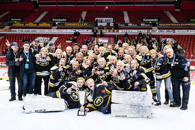 C-nuorten finaaleissa dramaattinen loppuratkaisu – Kärpät nousi kuilun partaalta Suomen mestariksi
