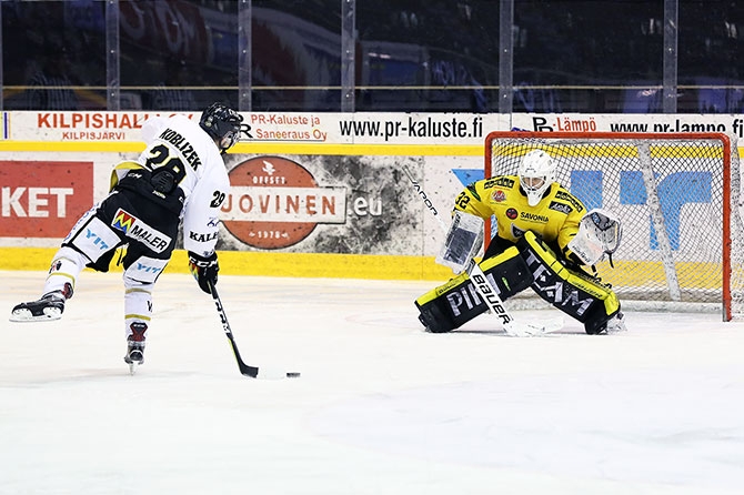 Radek Koblizek ohitti rankkarillaan Elmeri Metsävainion.