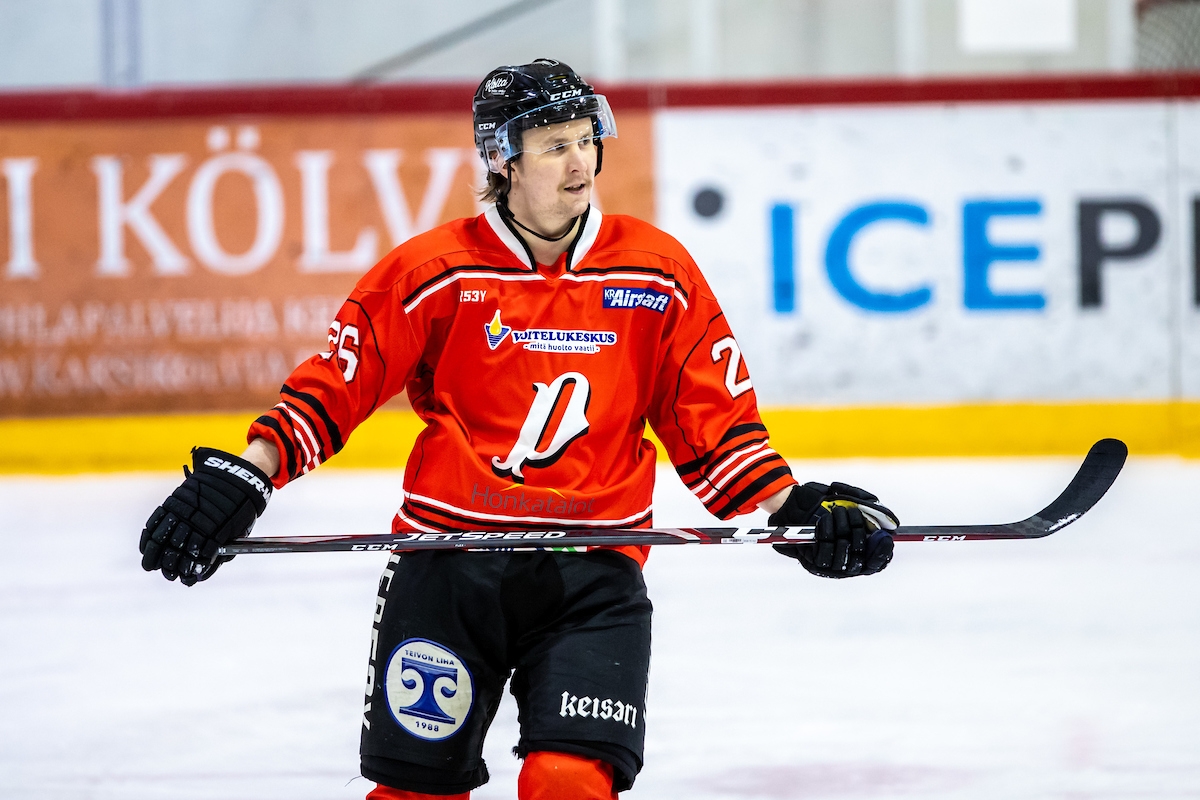  Nokian Pyryn jatkoaikamaalin iskenyt Joni Mäkelä