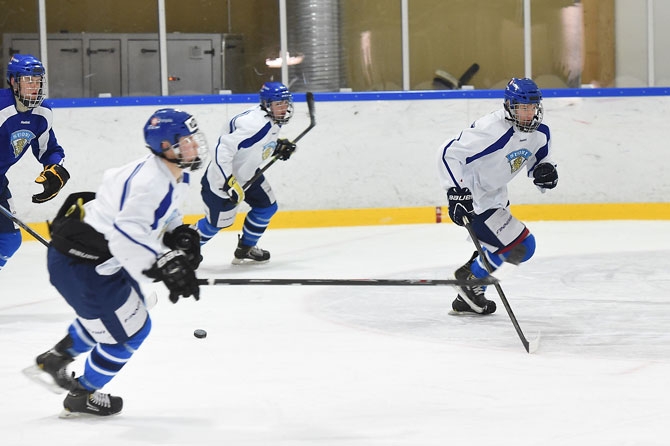 Nyt äijät ihan täysillä! U17 iltatreeneissä Kuortaneella - Kuvia