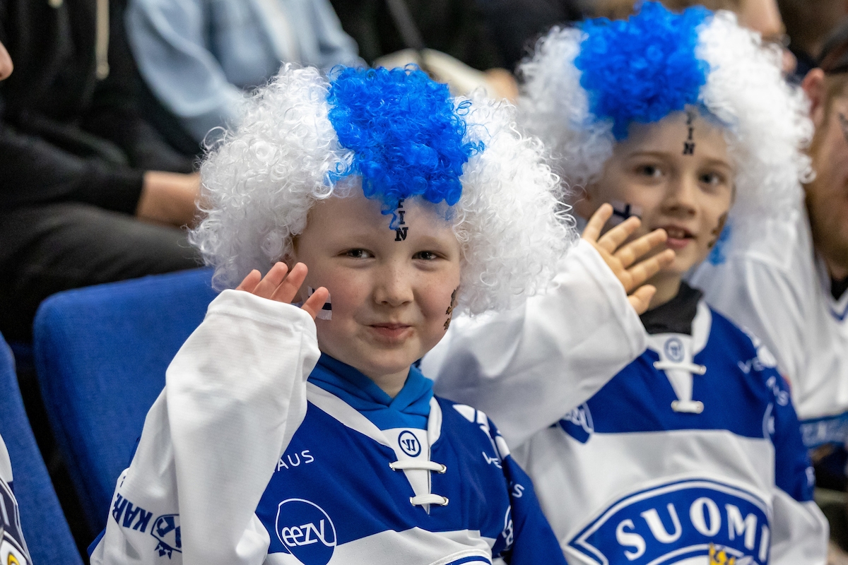 Seurasitko U18 MM-kisoja? Vastaa palautekyselyyn ja voita liput syksyn Karjala-turnaukseen!