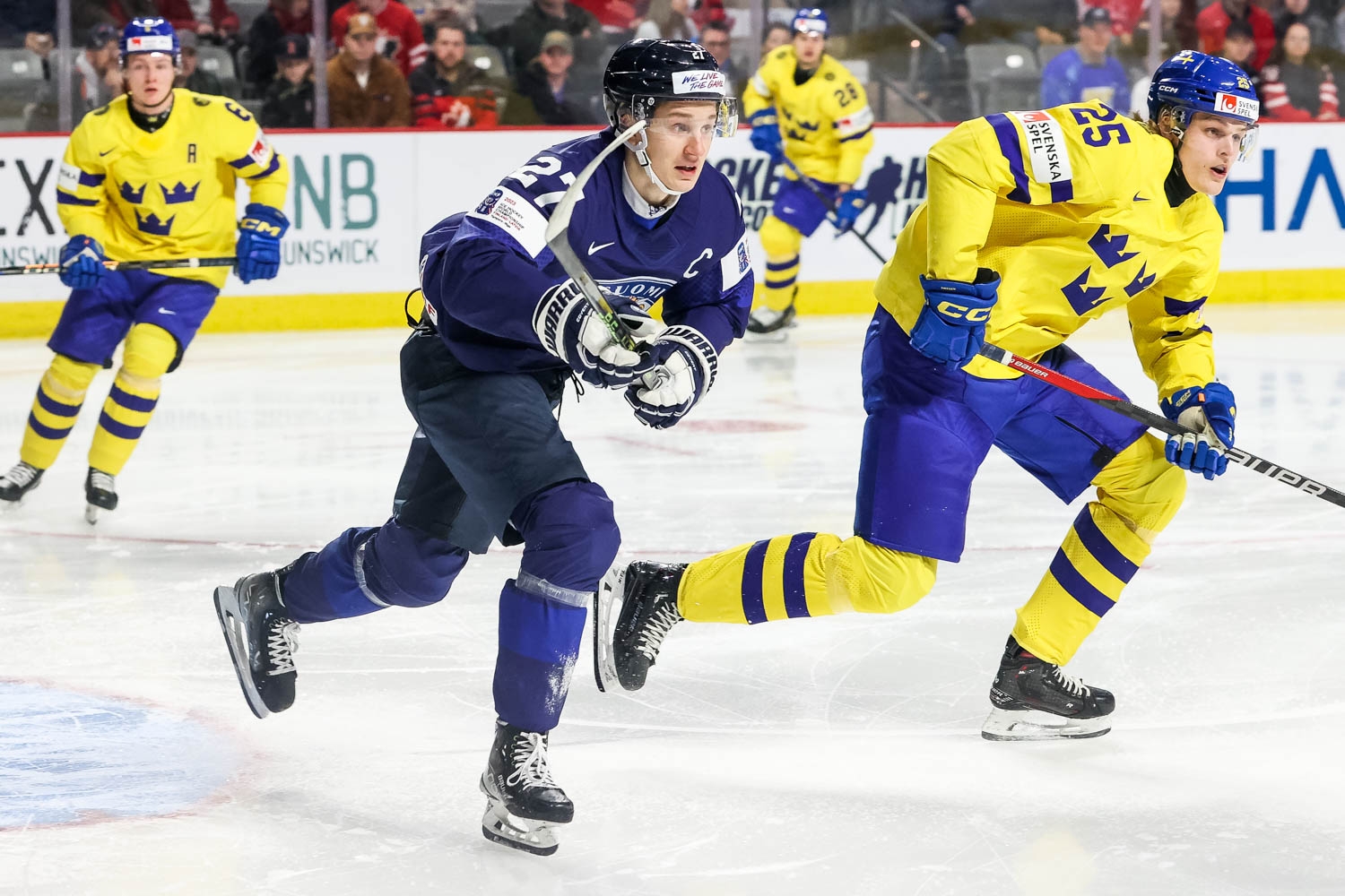 Nuorten Leijonien kapteeni Oliver Kapanen: "Kaikki pelaajat jättivät kaikkensa jäälle"