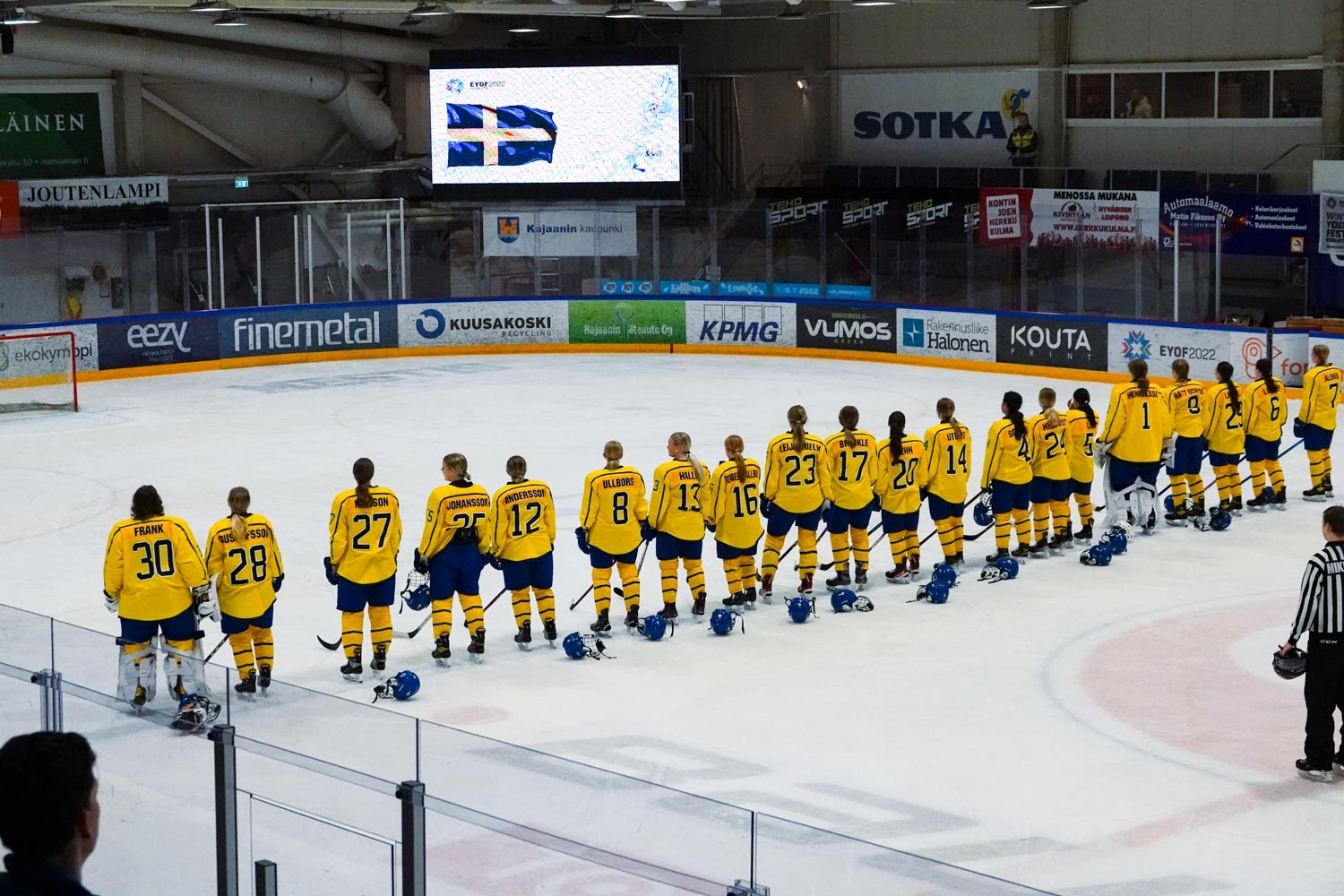 Otteluraportti: Tyttöleijonat taipui Ruotsille jatkoajalla – Torstaina kello 18.30 pronssiottelussa vastassa Sveitsi