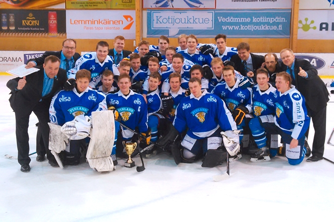U17 murskasi Ruotsin ja voitti kotiturnauksensa - "Joukkueen tarina sai onnellisen lopun"
