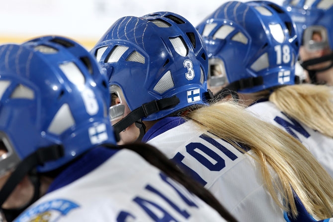 Tyttöleijonat sijoitusotteluun - Venäjä parempi puolivälierässä