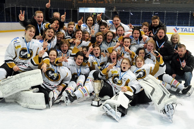 Kultaa: Kärpät!