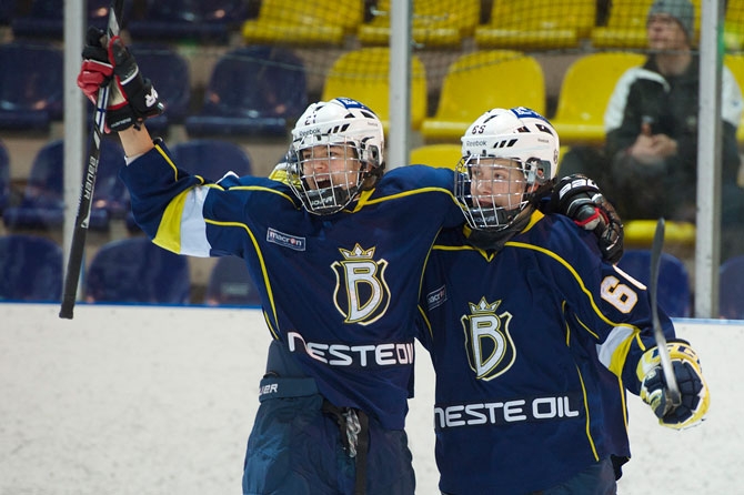 CSM: Blues ja Kärpät käynnistivät finaalisarjan iskemällä 15 maalia!