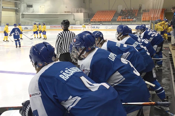 U16: Ruotsi antautui selvin numeroin - Alle 16-vuotiaiden maajoukkue jatkaa turnausta puhtaalla pelillä - ”Olemme hyvällä tiellä”