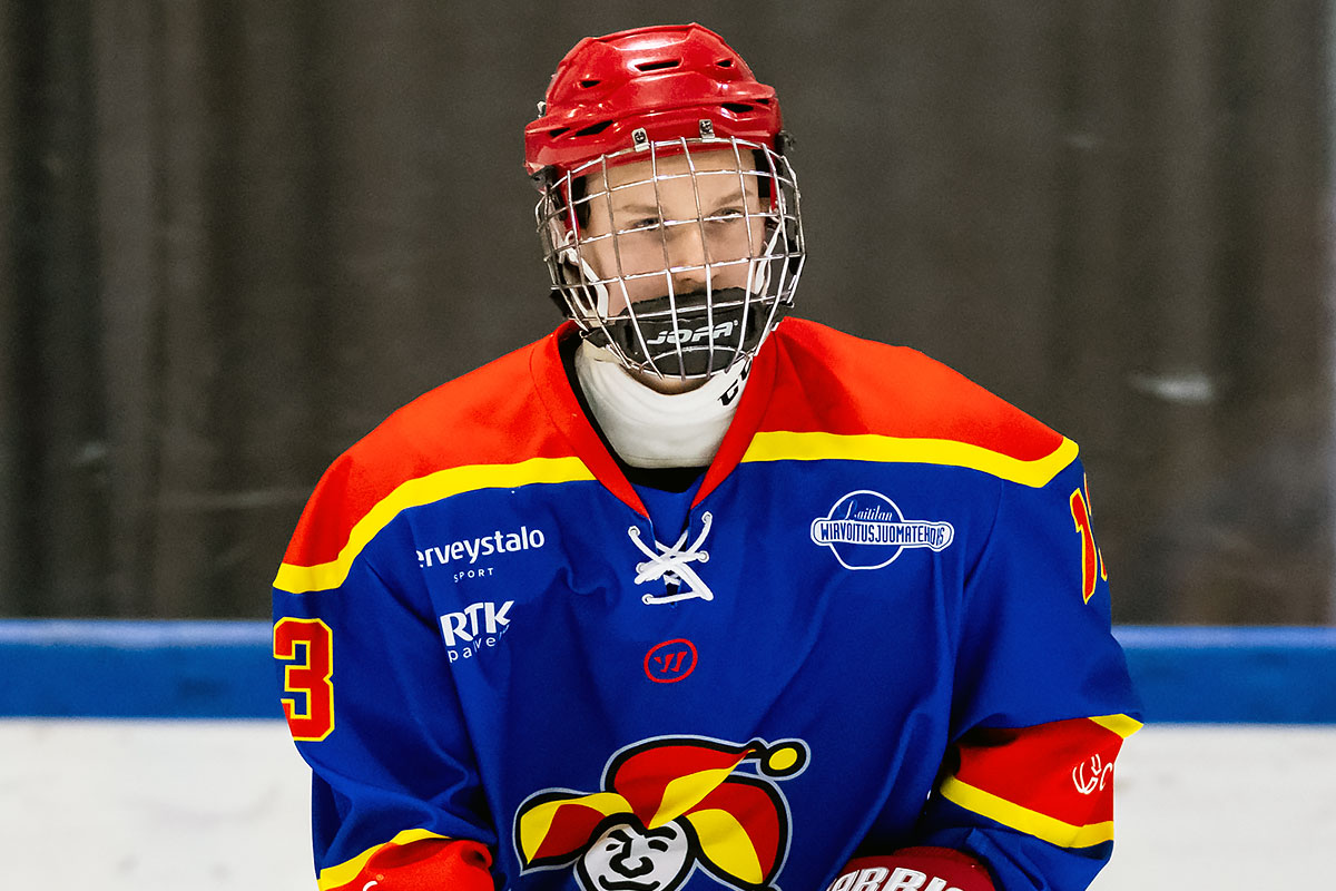 Jokerien Jimi Kivisen pistevire on ollut kohdallaan U16 SM-sarjassa. (Kuva: Riku Laukkanen)