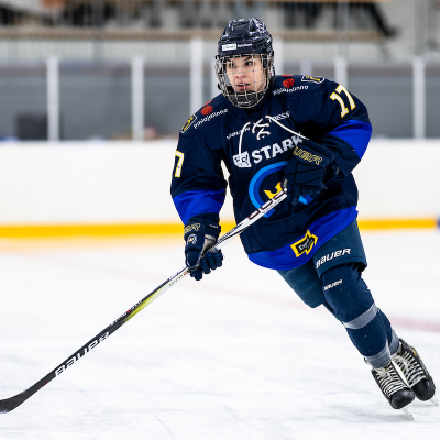 Finaaleille sähäkkä alku – Kiekko-Espoolle ensimmäinen kiinnitys mestaruuteen 