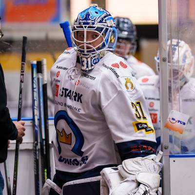 HPK juhli voittomaalikisan päätteeksi Helsingissä – Kiekko-Espoolle toinen kiinnitys finaalipaikkaan 