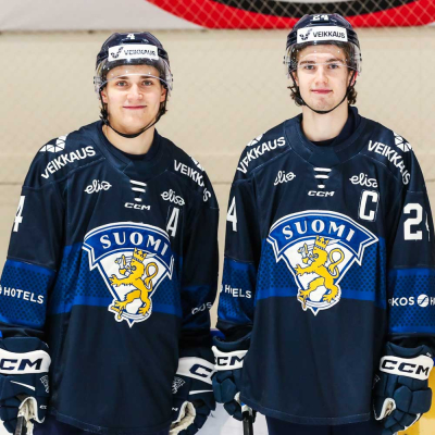 Nuoret Leijonat vei jääkiekkoa lasten arkeen Pohjois-Karjalassa – rekrytointikiertue innosti liikkeelle satoja koululaisia