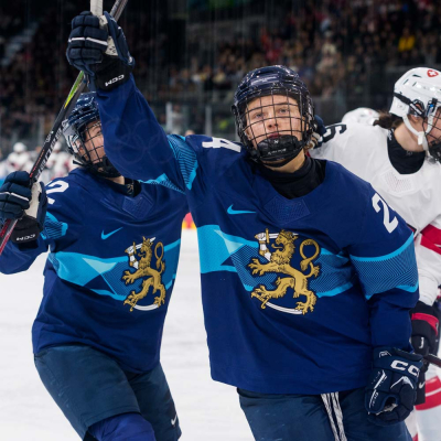 "Hyvää tekemistä!" Viivi Vainikan maali siivitti Suomen avausvoittoon olympiaturnauksessa